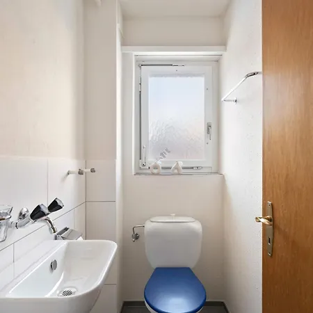 Luxe Davos With Views Private Balcony Apartment