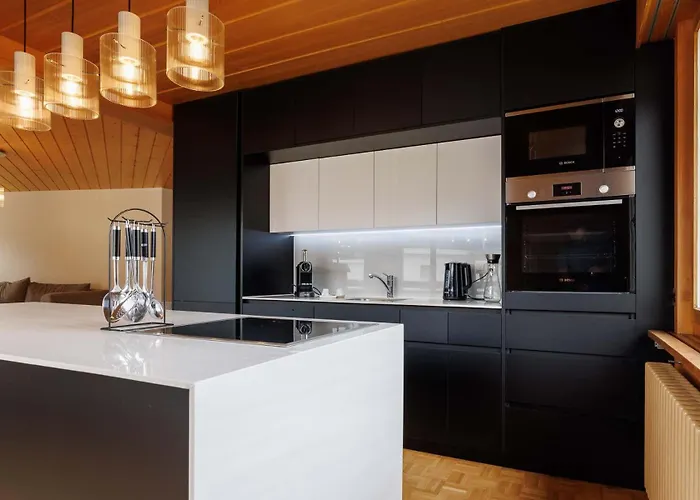 Luxe With Views Private Balcony شقة