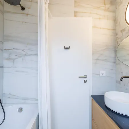 Luxe With Views Private Balcony Νταβός