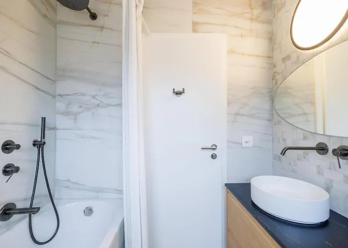 Luxe With Views Private Balcony Ostrava